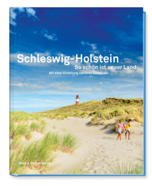 Schleswig-Holstein – das ist mehr als Meer. Das sind Dünen und Strände, Moore und Marschen, Herrenhäuser und Schlösser, Fischerkaten und Feldsteinkirchen, Wasserburgen und Backsteingotik. Das sind aber auch Menschen, die Moin sagen, die von Traditionen geprägt, vom Wind zerzaust und vom Meer gegerbt sind. Auf ewig „ungedeelt“ wollten sie immer sein und das sind sie. Ein Volk im hohen Norden, das in einer Landschaft lebt, die von Sonne, Wind und Wellen und von den hügeligen Resten einer lange zurückliegenden Eiszeit geformt ist. Schnurgerade durchschneiden Knicks die riesigen Felder im Binnenland, schützen kilometerlange Deiche und Steilküsten Land und Leute vor den großen Fluten, die immer wieder über das Land hereingebrochen sind.