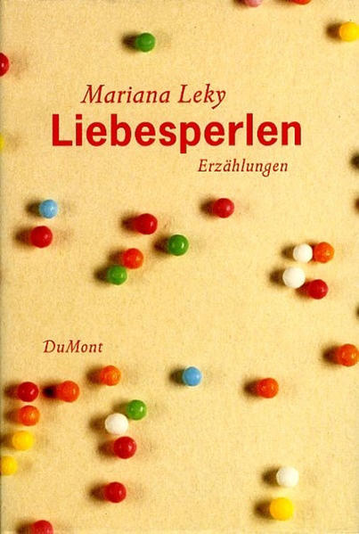 Sie hat sich alles so schön vorgestellt. Und ringt um Fassung, wenn es dann nicht ganz so glücklich läuft. Die Erzählerin dieser Geschichten hat es nicht leicht. Mariana Leky zeigt mit Gespür für die Komik des Tragischen eine junge Frau im heiklen Übergang zum Erwachsensein. »Ich habe mal versucht, wegzugehen, einfach so und als ich gerade angefangen hatte. Ich habe alles Wichtige in einen Karton gepackt, mein Zimmer abgeschlossen und den Schlüssel auf den Türrahmen gelegt.« Doch immer kommt etwas dazwischen - eine neue Bekanntschaft, eine Horde Nacktschnecken oder einfach die Vermieterin auf der Treppe. Also macht sie weiter, »weil man nicht nur immer etwas anfangen kann, sondern auch mal etwas zu Ende machen muss und richtig.« Eindringlich, turbulent, charmant: Mariana Lekys junge Erzählerin klopft das Leben ab.