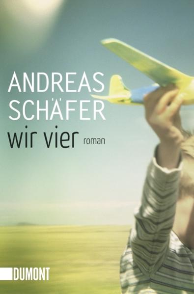 Lothar war Pilot - bevor es geschah. Seine Frau Ruth war Stewardess, nun hilft sie in der Telefonseelsorge. Ihr Sohn Merten glaubt als Einziger zu wissen, warum sein Bruder ermordet wurde. Andreas Schäfer erzählt luzide und souverän die Geschichte eines Traumas und seiner Folgen. Sie lässt den Leser nicht mehr los.