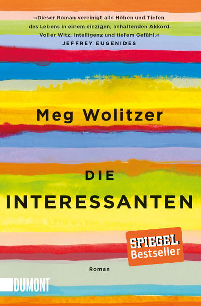 Nach dem Tod ihres Vaters will Julie Jacobsen nur noch eins: raus aus der Tristesse ihres provinziellen Zuhauses. Das Sommercamp an der Ostküste bedeutet für sie den Eintritt in eine neue Welt, die Welt der Kunst, Kreativität und Freiheit, verkörpert durch die interessantesten Menschen, denen sie je begegnet ist: Ethan, Jonah, Cathy, Ash und Goodman, fünf junge New Yorker, die sie wegen ihrer Schlagfertigkeit und ihres schwarzen Humors in ihre privilegierte Clique aufnehmen. Die Jahre und Jahrzehnte vergehen, aber nicht jeder der »Interessanten«, wie sie sich selbst nennen, kann aus seiner Begabung das machen, was er sich als Jugendlicher erträumte … Meg Wolitzer zeigt an ihren Protagonisten die ganze Tragik und die ganze Komik der Existenz. Ein großer Roman über das Wesen der Kunst und der Freundschaft vor dem Panorama des Amerika der letzten vierzig Jahre.