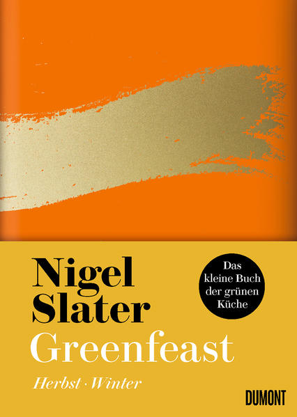 Das perfekte Geschenk für alle, die weniger Fleisch essen wollen! Über 110 vegetarische Rezepte für Herbst und Winter von Großbritanniens Kultkoch Nigel Slater. Einfach, schnell und kompromisslos geschmackvoll! Ab Herbstbeginn sehnen wir uns nach Nahrung, die sowohl verwöhnend als auch wärmend, gehaltvoll und zutiefst befriedigend ist. Essen, das uns bei dem nasskalten Wetter gesund hält und für gute Laune sorgt. ›Greenfeast. Herbst/Winter‹ enthält über 110 einfache vegetarische Rezepte, die meist in unter 30 Minuten zubereitet sind. Wärmende Suppen wie die mit Tahin, Sesam und Butternuss-Kürbis oder köstliche Crumbles aus Porree, Tomate und Pecorino. Die abwechslungsreichen Gerichte feiern wie in ›Greenfeast. Frühling/Sommer‹ die pflanzliche Küche: Simpler Blätterteig gefüllt mit Käse und Gemüse, eine herzhafte Tarte aus Schalotten, Äpfeln und Parmesan, sanfte Polenta mit Knoblauch und Champignons, feurige Udon-Nudeln mit Tomaten und Chili, cremiger Milchreis mit Rosenwasser und Aprikosen machen richtig Lust auf die kalte Jahreszeit. »Nigel Slater ist ein gottverdammtes Genie!« Jamie Oliver Diese hochwertig ausgestattete Ausgabe hat ein handliches, kleines Format mit rundem Rücken. Der Einband ist komplett aus orangefarbenem Leinen mit leuchtender Goldprägung, wobei der goldene Pinselstrich auf der Rückseite fortgeführt wird. Ergänzt wird der Umschlag durch eine halbseitige Banderole aus glänzendem Papier. Dieses Zusammenspiel aus rauem Leinen und glattem Papier macht das Buch zu einem haptischen Erlebnis. Zwei Lesebändchen helfen beim Stöbern durch die Rezepte dieses wunderschönen Kochbuchs.