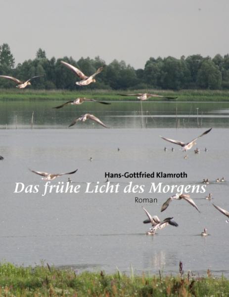 Hans-Gottfried Klamroth ist Psychiater und Psychoanalytiker. In seinem Roman über die Depression eines 45-jährigen Schriftstellers verarbeitet er eigene Erfahrungen mit dieser Krankheit und Erfahrungen von Patienten. Das Buch wirft ein Licht auf die unmenschliche Praxis der ambulanten und stationären Psychiatrie - unmenschlich für beide Seiten, die Patienten wie die Behandler.