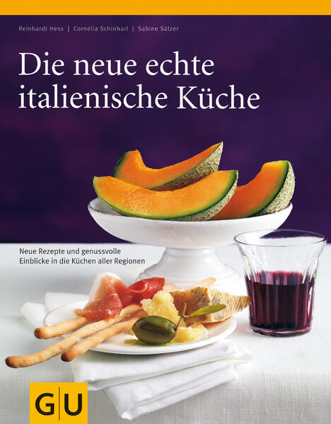 Für viele Liebhaber italienischer Küche gilt sie als das Italienkochbuch schlechthin: Die echte italienische Küche. Veröffentlicht 1990 und mehrfach ausgezeichnet, wurde der Longseller zu einem der erfolgreichsten Kochbücher. Nun ist Fortsetzung erschienen. Was schon den ersten Band auszeichnete, gilt auch für die neue italienische Küche: Das ganze Spektrum italienischer Kochkunst wird vorgestellt. Von Ligurien bis nach Sizilien - über 200 authentische Rezepte aus allen Regionen Italiens zeigen, wie heute in Italien gekocht wird. Reportagen in jedem Kapitel erzählen von Land und Leuten der Region, ihren Produkten, der Küche und den Weinen. In 15 Jahren wandeln sich Koch- und Essgewohnheiten. Und wer die Rezepte liest, wird feststellen: Im heutigen Italien wird leichter gekocht und Zutaten anders kombiniert. Das Bewährte mit Modernem zu verbinden, dieser Spagat gelingt der neuen echten italienischen Küche. Es ist ein Buch für Kochkünstler und Genießer.