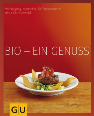 Die Deutschen wollen mehr Bio essen, denn Bio ist Trend, Bio ist Lifestyle und vor allem schmeckt BIO besser. Das Buch unterstreicht den Trendcharakter der Bioküche authentisch und glaubwürdig. Es ist nach Anlässen gegliedert, die attraktiv sind und Praktikabilität mit Genuss und Lifestyle verbinden - und vor allem einen Bezug zum täglichen Leben haben. Selbstverständlich ist das Buch saisonal aufgebaut. Innerhalb der Kapitel wird immer ein wichtiges saisonales Produkt oder Thema hervorgehoben. Dazu und zu den Rezepten gibt es geballtes Wissen der BIOSpitzenköche. Sie werden vorgestellt und erzählen oder werden interviewt zu Produkten, Einkauf, Qualitätskriterien, zu schonenden Garmethoden und Geschmack oder Themen wie Vegetarische Ernährung, Was brauchen Sportler, Wintervitamine u.ä. . . . Ein Buch für jeden Tag und für besondere Anlässe. Für alle, die gern gut essen.