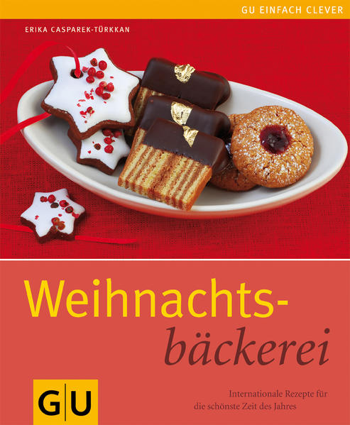 Kennen Sie die gute Hexe Befana? Und was sind die gebackenen Weihnachtshits in der Karibik? In diesem Buch gibt´s Back-Rezepte für die schönste Zeit des Jahres und jede Menge stimmungsvoller Infos, wie Weihnachten in aller Welt - vom Alpenland bis zur Südsee - gefeiert wird. Kleine leckere Advents-Teilchen, traditionelles Weihnachtsgebäck aus ganz Europa und, weil auch in Übersee und unter tropischer Sonne Weihnachten kräftig mit Selbstgebackenem gefeiert wird, exotische Leckereien aus Südamerika und Australien. Außerdem: Gelingsichere Rezepte für Weihnachtskuchen und -torten mit festlicher Deko, Getränke-Rezepte und originelle Ideen, wie man Selbstgebackenes außergewöhnlich verpacken und verschenken kann. Außer den vielen praktischen Hinweisen zu Grundzutaten, Gewürzen und praktischen Helfern bei der Weihnachtsbäckerei, erfährt man Hilfe bei Backproblemen mit einer Pannenhilfe, die bei Plätzchen-Alarm aus der Patsche hilft.