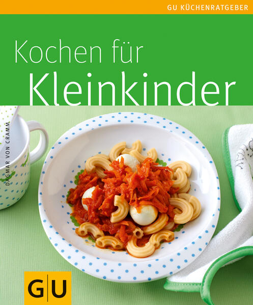 Altbewährt und neu aufgelegt: Kinderernährungsexpertin Dagmar von Cramms völlig neues Kochen für Kleinkinder. Die Ernährung der Kinder in den ersten Lebensjahren legt einen wichtigen Grundstein für die gesunde Entwicklung. Dieses Buch begleitet Sie mit völlig neuen Rezepten vom 1. Geburtstag bis zum 7. Lebensjahr. Dabei ist die Theorie nach neuesten Erkenntnissen und Empfehlungen aktualisiert worden. Neu ist der Schwerpunkt, der auf die gemeinsamen Mahlzeiten für Mutter und Kind gelegt wird - praktisch und alltagstauglich. Außerdem wichtige Infos zu geeigneten Lebensmittel, dem richtigen Gewicht und den altersbedingten Möglichkeiten, wie Ihr Kind sich in der Küche beteiligen kann.