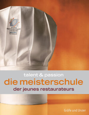 Talent und Passion - das Motto der Jeunes Restaurateurs ist gleichzeitig ihr Programm. Deutschlands größte Köche-Vereinigung arbeitet an der zeitgemäßen Präsentation der deutschen Kochkultur. Neben einer fundierten Koch-Ausbildung sind der Einsatz von regionalen Produkten und die Fingerfertigkeit eines Meisterkochs Voraussetzung für größten Genuss. In diesem Buch erhält der Leser einen Lehrgang durch die sieben Stationen der gehobene Küche: So werden beispielsweise an der Station der Potagers feinste Suppen erstellt, während bei den Poissoniers allerlei Wassertiere ihren Weg zu köstlichen Gerichten finden. Ein jeder Jeune Restaurateur erzählt anhand von seinem Gesellen- und Meistergericht, was er in seiner Lehrzeit für Erfahrungen gesammelt hat, und in einem speziell zu der Station passenden Kochschulthema gibt er sein Wissen in Form von Bild und Text weiter. Eine Deutschlandkarte mit Adressen der Köche macht das Buch zum kulinarischen Reiseführer für interessierte Gourmets.