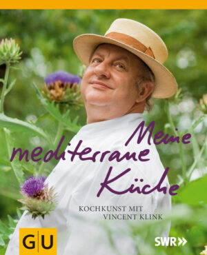 Vincent Klink ist umtriebiger Sternekoch und überaus beliebter Fernsehkoch. Seit über 10 Jahren kocht er jeden Mittwoch um 18:15 Uhr in der SWR-Sendung Kochkunst mit Vincent Klink. In seinem neuen Kochbuch präsentiert Vincent Klink nun seine mediterranen Lieblingsrezepte. Während der erste Band Meine Küche auch seine schwäbisch-regionalen Rezept enthält, widmet er sich nun voll und ganz dem Süden. 5 Kapitel, nach Menüfolge geordnet, enthalten größtenteils italienisch und französisch orientierte orginal Klink-Rezepte. Ganz im Sinne des Sternekochs wird der unprätentiösen und so vielfältigen Küche des Südens gehuldigt: reife und süße Tomaten, herrlichste Zitrusfrüchte, Oliven und Auberginen, sonnenverwöhnte Kräuter, meisterlich wie unkompliziert in wunderbare Gerichte umgesetzt. Auf Sonderseiten und in vielen Kommentaren zu den Rezepten parliert Vincent Klink über die Verwendung typischer mediterraner Produkte und Rezepte und erklärt in Wort und Bild knifflige Zubereitungsschritte.