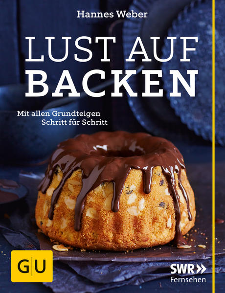 Backrezepte von Hannes Weber - die machen richtig Lust auf Backen!Brot selber backen, Strudelteig selber machen, Torten und Kuchen backen wie die Profis - mit seiner Fernsehsendung Lust auf Backen im SWR Fernsehen Baden-Württemberg heizt der junge Bäckermeister Hannes Weber dem Megatrend Backen ordentlich ein! Torten und Kuchen backen wie Hannes Weber: Seit 2011 backt der gelernte Konditor und Bäckerprofi vor einem Millionenpublikum im Fernsehen die herrlichsten Torten, Käse Kuchen, Obstkuchen vom Blech und allerlei andere schnelle Backrezepte, so einfach und locker vom Hocker, dass sie auch Anfängern garantiert gelingen und zu Hause so hinreißend verführerisch schmecken, als kämen sie direkt vom Konditormeister selbst. Diesen TV Backkurs von Hannes Weber gibt‘s jetzt auch als Buch: In Lust auf Backen von GU zeigt der beliebte TV-Bäckermeister seine schönsten und allerbesten Backrezepte. Backrezepte, die richtig Lust auf backen machen: Backen ist beliebter denn je, und damit ist nicht nur trendiges Macarons backen gemeint. Es sind vor allem die süßen Klassiker aus dem Ofen, die wieder hoch im Kurs stehen, leckere Backrezepte, die an Kindheit erinnern, und so klingende Namen haben wie Donauwellen, Nussecken, Engadiner Nusstorte oder Linzer Torte. Aber nicht nur einfache Torten sind wieder mega-in. Die Lust auf echten Geschmack, reine Zutaten und das Bedürfnis, genau zu wissen, was im Frühstücksbrot und Sonntagsbrötchen wirklich drin steckt, lockt immer mehr Backanfänger an den Ofen. Hefezopf backen, Sauerteigbrot backen, Bauernbrot backen oder sogar ein Vollkornbrot selber backen - Backrezepte zum Brot selber backen sind gefragt wie nie. Und wenn ein Vollprofi wie Hannes Weber die besten Backrezepte dafür jetzt in einem Buch verrät und seine Expertentipps und Tricks weitergibt, dann kann auch beim Brot backen zu Hause nichts mehr schiefgehen! Vom Profi lernen, wie Kuchen backen und Brot backen geht: Lust auf Backen ist eines dieser Bücher, ohne das ein Haushalt nicht komplett ist. Hannes Weber erklärt hier alle klassischen Grundteige einfach Schritt für Schritt. Mit Step-Fotos zeigt er, dass man vorm Zopf backen, Strudelteig selber machen oder sogar Sauerteigbrot backen überhaupt keinen Bammel haben muss. Im Gegenteil: Die Backrezepte von Hannes Weber sind so anschaulich und nachvollziehbar, dass man gar nicht anders kann, als sofort die Butter und das Mehl, den Zucker und die Hefe rauszuholen, um gleich mit dem Brot backen, Torten und Kuchen backen loszulegen. Einfache Torten und schnelle Kuchen backen: Und dabei gibt es in diesem Grundbackbuch nicht nur Rezepte fürs Frühstücksbrot und knusprige Brötchen, sondern auch einfache Backrezepte in Hülle und Fülle! Mal eben schnell Kuchen backen, weil sich Besuch angesagt hat, ist mit diesen Kuchen backen Rezepten genauso leicht möglich, wie eine einfache Torte zu zaubern. Lust auf Backen bietet rund 90 Rezepte aus Webers Backstube: vom süßen Teilchen über Käse Kuchen bis zum Körndlbrot und fluffigen Croissant. Eine Auswahl aus den Rezeptkapiteln: Lust auf backen: Knuspriger Mürbeteig, z. B. Obstkuchen vom Blech mit Aprikosen, Apfelkuchen (z. B. Florentiner Art, oder mit Rahm oder gedeckter Apfelkuchen), Rhabarber-Baiser-Kuchen, Engadiner Nusstorte, Linzer Torte … Lust auf backen: Fluffiger Hefeteig, z. B. Butterkuchen mit Kirschen, Mini-Streuseltalter mit Zwetschgen, Hefezopf backen, Panettone, Cranberry Stollen … Lust auf backen: Samtiger Rührteig, z. B. Ruck-zuck-Kuchen, Mandel-Schoko-Kuchen, Bananen-Muffins, Obstkuchen vom Blech mit Erdbeeren, Mini-Apfeltartes, Sachertorte, Zitronenkuchen … Lust auf backen: Luftiger Biskuit, z. B. Tiramisu-Torte, Käsesahne-Torte, Schwarzwälder Kirschtorte, Schokomousse-Torte, Gin-Lemon-Torte, Passionsfrucht-Torte, Himbeersahne-Torte … Lust auf backen: Strudelteig, Brandteig, Blätterteig, z. B. Apfelstrudel, Kirsch-Vanille-Strudel, Kaffeesahne-Eclairs, Schoko-Bananen-Taschen, Holländer-Schnitten, Schoko-Croissants, Himbeer-Berliner, Churros … Lust auf backen: Duftendes Brot und Brötchen, z. B. Toastbrot mit Sauerteig, Dinkelbrötchen, knusprige Grissini, kerniges Knäckebrot, Focaccia mit Käse, Quarkkornbrot im Tontopf, Pane Rustico, Dinkel-Möhren-Brot, Roggenschrot-Brot ... Besser als jeder Backkurs: Gerade, wenn man sich als Anfänger ans Weißbrot selber backen, an eine Schwarzwälder Kirschtorte oder ans Vollkornbrot selber backen wagen will, braucht man Unterstützung. Welche Handgriffe sind wichtig, welche Konsistenz sollte mein Teig haben, wie rolle ich ihn gleichmäßig aus und wie gelingt mir Hefeteig, Mürbeteig, Rührteig, Brandteig oder Biskuit perfekt? Auf alle diese Fragen gibt Hannes Weber in Lust auf Backen eine praktische Antwort. Er zeigt seine besten Kniffe und Tricks. Und das Beste: Alle Zutaten für seine Backrezepte hat er so durchdacht abgestimmt, dass man sich einfach nur an die Angaben halten muss. Dann holen auch Anfänger so traumhaft lockere, einfache Torten, Kuchen, Brötchen, Plätzchen und Brote aus dem Ofen wie der TV-Bäckermeister Hannes Weber selbst! Lust auf Backen auf einen Blick: Leichte Backrezepte aus der TV-Sendung Lust auf Backen: Die besten Backrezepte aus der TV-Sendung Lust auf Backen zeigt der beliebte Profi-Bäckermeister und Konditor Hannes Weber in seinem Backbuch. Rund 90 Rezepte zum Torten und Kuchen backen und Brotbacken: Vom süßen Teilchen bis zum Käse Kuchen, vom Hefezopf backen bis zum Vollkornbrot selber backen: Lust auf Backen von GU bietet einfache Backrezepte, die garantiert jedem gelingen - der Hannes Weber Backkurs als Buch! Vom Brot backen bis zum Strudelteig selber machen: Ob Hefeteig, Rührteig, Biskuit, Brandteig, Mürbeteig oder Teig zum Weißbrot selber backen oder Sauerteigbrot backen: alle Grundteige werden Schritt für Schritt und mit Step-Fotos anschaulich und einfach erklärt. Schnelle Backrezepte vom Profi: Nicht nur knusprige Sonntagsbrötchen und fluffige Croissants, sondern auch einfache Torten, Obstkuchen vom Blech und leckere Backrezepte fürs schnelle Kuchen backen gibt’s in Lust auf Backen von GU in großer Auswahl!