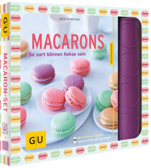 Silikon Backform plus Rezeptbuch - das perfekte Macaron-Set!Macarons selber backen, als Mitbringsel für die beste Freundin, Hingucker für die Candy-Bar oder einfach zum Kaffee, ist ein Megatrend! Nicht nur, weil die knusperzarten Baiserküsschen mit der himmlischen Macaron Füllung so unvergleichlich verführerisch aussehen und schmecken. Sondern weil Macarons selber machen auch ein bisschen so ist, als würde man selber Mäuschen spielen in den Zauberwerkstätten der besten Backkünstler der Welt. Als würde man direkt teilhaben an der hohen Kunst der Patisserie - und das wunderbare Hochgefühl erleben, das sich einstellt, wenn man die feinen, eleganten Backwerke einfach selbst kreiert und aus dem Ofen zaubert. Wichtig: die Silikon Backform! Macarons backen ist Patisserie in Perfektion. Dafür braucht man die richtige Macaron Form. Mit einer flexiblen Silikon Backform werden Macarons jetzt auch zu Hause schön gleichmäßig rund und identisch groß. Und geraten auch Anfängern formvollendet! Macarons für Anfänger: Um solche kleinen Kunstwerke zu Hause selber zu machen, muss man kein Meisterpatissier sein! Mit den richtigen Rezepten und der passenden Silikon Backform gelingen die pastellfarbenen Naschereien auch am heimischen Backofen von Anfang an perfekt. Das Macaron-Set von GU macht sicheres Gelingen leicht: Es bietet die besten Rezepte zum Macarons selber backen und die speziell für Macarons geeignete Silikon Backform komplett in einem Set an, zum Vorteilspreis. Die Macarons Matte ist aus lebensmittelechtem Silikon und perfekt abgestimmt auf die Rezepte im beigelieferten GU-KüchenRatgeber Macarons. Die Macarons Form lässt sich nach dem süßen Backvergnügen einfach abspülen und ist spülmaschinengeeignet. Macarons selber machen: Mit dem Macaron-Set verführerische Macarons selber machen gelingt auch Anfängern auf Anhieb. Die Macarons-Rezepte des beigelieferten GU KüchenRatgebers Macarons sind einfach und unkompliziert. Das gilt sowohl für die Grundteige wie für die zahlreichen Ideen für die Füllung für Macarons, die mal fruchtig (wie die Macaron Füllung Zitrone), mal sahnig, mal nussig und schokoladig und mal überraschend exotisch schmecken. Einfach himmlisch! Erdbeer Macarons oder Macarons Himbeer? Damit auch Anfänger gleich loslegen und mit selbst gebackenen Macarons bei ihren Lieben Eindruck machen können, sind die Rezepte in drei Kapitel untergliedert. Dazu gibt es Schritt-für-Schritt-Anleitungen für französische und italienische Macaron-Grundteige, Rezepte für schnelle Buttercremes und für pikante Macaron Füllung. Lieblinge wie Erdbeer Macarons und Macarons Himbeer sind natürlich auch mit dabei: Macarons für Einsteiger: z. B. Mandarinen-Macarons, Macarons mit Kirsch-Ganache, Luftige Schoko-Macarons, Rhabarber-Macarons, Macarons mit Espresso-Mousse, Aprikosen-Joghurt-Macarons … Meine Lieblinge: z. B. Grapefruit-Macarons, Erdbeer Macarons, Macarons mit gebrannten Mandeln, Zitronen-Macarons, Erdnuss-Macarons mit Karamell-Mousse … Für Künstler und Könner: z. B. Riesen Macarons Himbeer, Smiley-Macarons mit Mango-Ganache, Macaron-Torte mit weißer Schokomousse, Macaron-Pyramide mit Champagner… Vom Macaron zur Hochzeitstorte: Mit wenigen Zutaten können Macarons-Fans damit gleich tolle Ergebnisse erzielen und sich den Applaus ihrer Gäste sichern. Sogar wenn es um so außergewöhnliche Dinge wie eine Hochzeitstorte oder die Candy-Bar für ein besonderes Event geht. Wer sagt denn, dass die süßen Highlights bei solchen Festen immer aus mehreren Teigschichten und viel Zuckerguss bestehen müssen? Eleganter und trendiger ist eine Pyramide aus Macarons mit Champagner-Creme - die Krönung jeder Candy-Bar für die Hochzeit der besten Freundin oder jedes andere rauschende Fest! Als Geschenk der Hit: Und wer nicht Macarons selber machen möchte, sondern nach dem passenden Geschenk sucht, wird mit dem Macaron-Set sicher einen Treffer landen. Die Kombination aus Silikon Backform und Rezepten zum Macarons selber machen ist für alle Naschkatzen, die die bunte Welt der Macarons nicht nur genießen, sondern selbst kreieren möchten, das perfekte Must have! Macaron-Set auf einen Blick: Das perfekte Macarons Zubehör: Macaron Matte aus lebensmittelechtem Silikon plus GU-KüchenRatgeber Macarons mit den perfekt darauf abgestimmten Rezepten im Macaron-Set zum Vorteilspreis! Macarons selber machen für Anfänger: Von einfachen Erdbeer Macarons bis zur Hochzeitstorte mit Macarons - mit den einfachen Rezepten des GU KüchenRatgebers Macarons geht Macarons selber machen jetzt auch zu Hause ganz leicht! Macaron Füllung leicht gemacht: Der gelernte Koch und Macaron-Spezialist Nico Stanitzok verrät seine besten Rezepte zum Macarons backen und füllen - von Macarons für Einsteiger über Lieblings-Macarons bis Macarons für Künstler und Kenner. Das perfekte Geschenk: Mit dem hübschen Geschenkkarton ist das Macaron-Set das ideale Must have für alle Backfeen und Süßschnäbel. Denn auch Liebhaber von Cupcakes, Cake-Pops oder Mini-Guglhupfs finden Macarons einfach unwiderstehlich!