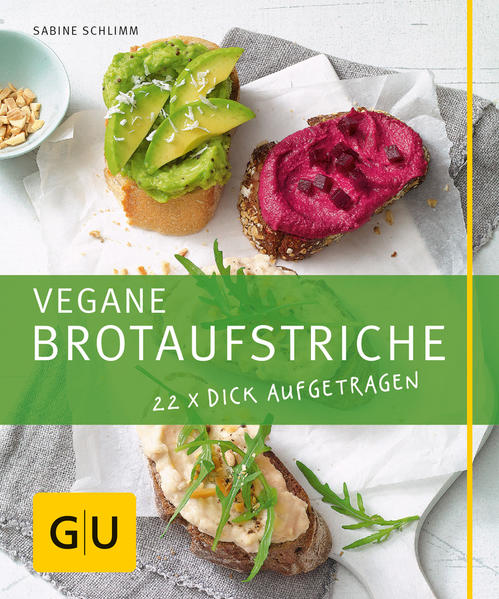 Vegane Rezepte für leckere Brotaufstriche: schnell, einfach, unkompliziert!Aufstriche sind richtige kleine Wunderwerke aus der Küche - wenn es sie nicht gäbe, müsste man sie glatt erfinden! Denn kaum etwas lässt sich so vielseitig genießen wie sie: als schnelle, herzhafte Brotaufstriche fürs Abendessen oder den Pausensnack, als leichter Dip zu Gemüse, Crackern oder Fladenbrot, als cremig-würziger Begleiter zu warmen Pellkartoffeln oder Pasta - Aufstriche schmecken Großen wie Kleinen und passen wirklich zu fast jeder Gelegenheit! Und weil Wurst, Käse und Milchprodukte für Aufstrich Rezepte nicht jedermanns Sache sind, und vegan essen immer mehr Anhänger findet, sind vegane Brotaufstriche jetzt der allerneueste Streich. Garantiert ohne Muh und Mäh, aber mit ganz viel Pep und Pfiff! Vegane Rezepte zum Aufstriche selber machen: Immer mehr Menschen, die eigentlich nicht vegan essen, finden Geschmack an der Riesenauswahl veganer Brotaufstriche, die es inzwischen in fast jedem Supermarkt gibt. Einfach, weil es sich um gesunde Aufstriche handelt und ihre geschmackliche Vielfalt Appetit macht. Aber die zur Auswahl stehenden Gläschen und Döschen haben einen Riesennachteil: Sie sind meist nicht eben günstig - und in der Regel so klein, dass man schon ziemlich viel von dem Aufstrich vegan in den Einkaufswagen packen muss, um alle Lieben zu Hause satt zu bekommen. Aufstriche selber machen kommt da wesentlich billiger. Vor allem vegane Brotaufstriche eignen sich perfekt zum Aufstriche selber machen, weil man dafür - anders als zum Beispiel für pikante Brotaufstriche mit Fleisch - nur vergleichsweise wenige Zutaten braucht. Quick & easy - Brotaufstrich vegan: Noch unkomplizierter wird die Sache mit Zutaten aus dem Supermarkt. Frisches Gemüse, Hülsenfrüchte oder Nüsse gibt’s dort ja in Hülle und Fülle. Mit den 22 leichten, super einfachen Rezepten von Vegane Brotaufstriche von GU geht das leckere Brotaufstriche selber machen auch Anfängern schnell und glatt von der Hand. Die Zutatenliste für die Aufstrich Rezepte ist einfach und kurz. Trotzdem haben Rezepte für vegane Aufstriche mega-viel Geschmack! Und sie sind gesund: Brotaufstrich selbstgemacht steckt voller natürlicher Vitalstoffe, Vitamine und Ballaststoffe. Zusatz- und Aromastoffe sind hier Fehlanzeige. Das macht doch gleich noch mehr Appetit darauf, vegane Brotaufstriche ab sofort selbst zu machen! Hier ein paar Beispiele aus den Rezeptkapiteln: Klassik rockt das Brot: z. B. Zwiebelschmalz vegan mit Backpflaumen, Farmersalat mit Crunch, Gurken-Chia-Aufstrich mit Meerrettich, Kartoffel-Liptauer … Da ist Weltmusik drin: z. B. Rauchige Tex-Mex-Creme, Erdnuss-Süßkartoffel-Aufstrich, Grünes Hummus, Thai-Curry-Möhrencreme … Freestyle-Jamsession: z. B. Avocado-Kokos-Aufstrich, Rote-Bete-Creme mit Kreuzkümmel, Minziger Mais-Linsen-Aufstrich, Oliven-Zwiebel-Marinade mit Cranberrys … Vegane Aufstriche selber machen - so klappt’s garantiert: Wer bisher nicht wusste, dass sich veganer Brotaufstrich einfach und unkompliziert zu Hause selber machen lässt, wird sich über den kleinen Streich Praxis-Know how im Serviceteil von Vegane Brotaufstriche bestimmt freuen. Da gibt’s jede Menge Tipps, wie man vegane Aufstriche am besten aufbewahrt, wie sie mit Hilfe von Gewürzen, Kräutern und anderen Zutaten zusätzlich noch eine individuelle Note bekommen, und vor allem: Was man sonst noch so alles damit machen kann, außer sie aufs Brot zu schmieren! Manch veganer Brotaufstrich ist nämlich die perfekte Basis für Pasta. Wer also abends schnell noch Lust auf Spaghetti hat, muss dafür nicht noch extra Sauce kochen. Einfach den veganen Brotaufstrich aus dem Kühlschrank holen - und im Nu entsteht damit ein wunderbar wärmendes Pasta-Gericht! Vegane Brotaufstriche auf einen Blick: Vegane Brotaufstriche von klassisch bis raffiniert: 22 abwechslungsreiche, unkomplizierte vegane Rezepte für jeden Geschmack und jede Gelegenheit. Für alle, die gerne vegan essen, aber auch für Teilzeit-Veggies und Fleischliebhaber: Einfache, leichte Rezepte für herzhafte Brotaufstriche - lecker, vielseitig und würzig. Fürs Abendbrot und den Pausensnack, zum Dippen und Abschmecken - auch als Pasta-Sauce der Hit! Vegane Rezepte, die auch Anfängern gelingen: Alles Wissenswerte rund ums vegane Aufstriche selber machen im Serviceteil des Buchs - einfach, praktisch und übersichtlich.