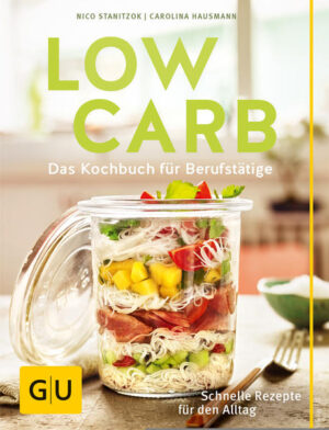 Top im Job: Low Carb Rezepte für gesundes Essen und schnelle GerichteKennen Sie das auch? Dieses Konzentrationstief vorm PC? Die gähnende Müdigkeit nach dem Essen in der Kantine, den Null-Motivations-Durchhänger vor dem Nachmittags-Meeting? Jetzt schnell etwas Süßes ... Das hebt kurz die Laune - aber dann fühlt man sich noch schlapper als zuvor. Und das Schnitzel mit Pommes in der Mittagspause? Trägt auch nicht dazu bei, dass die Leistungskurve steil nach oben zeigt. Und abends nach der Arbeit? Wollte man doch eigentlich mit dem gesund Abnehmen beginnen, endlich auf gesunde Ernährung achten und sich öfter mal etwas Frisches kochen. Aber nach einem langen Arbeitstag? Wer hat da schon Lust aufs Kochen? Der Ernährungsplan für den Büroalltag: Low Carb Rezepte, die den Stoffwechsel anregen!Stress lass' nach: Mit Low Carb - Das Kochbuch für Berufstätige von GU lässt sich auch im Büroalltag oder im Homeoffice mit Kindern ab sofort den ganzen Tag über der Turbogang einlegen! Über 75 gesunde Rezepte für schnelle Gerichte sorgen dafür, dass gesunde Ernährung und gesund Abnehmen auch während der Arbeit und nach Büroschluss mit Genuss möglich sind. Gerade unter der Woche und im Berufsalltag, wenn die Frage, was koche ich heute für viele einfach nur lästig ist. Die 75 Low Carb Rezepte von Low Carb - Das Kochbuch für Berufstätige sorgen dafür, dass Körper und Seele alles bekommen, was satt, glücklich und den ganzen Arbeitstag lang fit und leistungsfähig macht: kohlenhydratarme Rezepte mit viel gesundem Eiweiß, hochwertigen Fetten und geballter Vitalstoffpower. Einfache Küche, die gesund ist! Leckere schnelle Rezepte für die alltagstaugliche Low Carb Diät:Vom Frühstück low carb über Low Carb Snacks und Fingerfood Rezepte, Low Carb Pasta, Low Carb Brot und Low Carb Kuchen bis zum Low Carb Abendessen sind alle Rezepte von Low Carb - Das Kochbuch für Berufstätige super schnell gemacht, easy vorzubereiten und problemlos mit Zutaten aus dem Supermarkt zu kochen und vorzubereiten. Leichter kann endlich abnehmen nicht sein! Die Low Carb Rezepte sind so zusammengestellt, dass der Stoffwechsel den ganzen Tag lang langsam und kontinuierlich Energie aufnimmt. So bleiben Heißhungerattacken aus - und dickmachende Pommes, Käsebrötchen & Co. garantiert links liegen. Schöner Nebeneffekt: Man bleibt dauerhaft fit und schlank! Viele vegetarische Gerichte sind genauso unter den Rezeptideen wie leckere einfache Rezepte für die fettarme Ernährung zum schlank werden: Blitzrezepte für den Feierabend: z. B. Garnelenspieße mit Mangosalat, Gelber Linseneintopf mit Chorizo, Kräutersuppe mit Shrimps, Blumenkohlpizza mit Spinat und Ricotta, Knusprige Kohlrabi-Plätzchen mit Petersiliensauce, Tofu-Piccata mit Zucchininudeln, Orangenhähnchen auf Quinoa, Lachskotelett auf Fenchel im Orangensud, Schweinemedaillons auf Backpflaumengemüse … Mittagsgerichte to go: z. B. Nektarinen-Tomaten-Carpaccio mit Käsebrot, Melone-Gurken-Salat mit Hähnchenbrust, Quinoa-Bratlinge mit Gurkensalat, Sesam-Sellerieschnitzel mit Möhrensalat, Bulgur mit Räuchertofu, Low Carb Pancakes aus Zucchini, Putenfrikadellen mit Spinatsalat, Gemüsemuffins mit Schinken, Curry-Vollkorn-Pilaw mit Garnelen, Spinat-Crêpes mit Hüttenkäse (Low Carb Wrap) … Frühstück: z. B. Chia-Pudding mit Schoko und Banane, Hüttenkäse mit Orange und Kokosnuss, Himbeer-Smoothie Bowl mit Mandeln, Avocado-Erdbeer-Bowl mit Chia, Luftiges Blaubeer-Omelette mit Mandeln, Aprikosen-Frühstücksoblaten, Müsliriegel mit Mandeln und Schokolade, Erdbeer-Aufstrich mit Chia, Vollkorn-Bruschette mit Forelle, Hafer Low Carb Pancakes mit Schinkencreme, Avocado-Feta-Frittata … Low Carb für jeden Tag, schnell, einfach, alltagstauglich: Damit die Ernährungsumstellung auf Low Carb auch im Büroalltag locker funktioniert, ist vor allem eines wichtig: dass sich die Low Carb Rezepte gut vorbereiten lassen. Darauf legen die beiden Autoren von Low Carb - Das Kochbuch für Berufstätige großen Wert. Ob schnelle Dressing-Ideen für Low Carb Salat Rezepte wie Honig-Chili-, Zitrone-Dill- oder Himbeer-Dressing, ob Dip Rezepte für Low Carb Snacks im Büro, ob einfache Rezepte fürs Low Carb Frühstück oder leckere Rezepte fürs Low Carb Mittagessen - sie sind alle ganz relaxed am Abend vorzubereiten, blitzschnell gemacht und für unterwegs einfach mitzunehmen. Damit lässt sich Low Carb to go problemlos genießen! Basic Wissen über die Low Carb Ernährung, die besten Low Carb Lebensmittel aus dem Supermarkt und eine übersichtliche Low Carb Pyramide machen den Ernährungsplan zum gesund Abnehmen und Stoffwechsel anregen auch für Einsteiger in die Low Carb Diät nachvollziehbar und leicht. Und sollte ausnahmsweise doch mal wieder die Lust auf Süßkram gesiegt haben - dann bringen die Tipps und Tricks bei Heißhunger und kleinen Sünden im Serviceteil des Buchs den Stoffwechsel garantiert wieder ins Lot! Low Carb - Das Kochbuch für Berufstätige auf einen Blick: Low Carb Rezepte, perfekt für den Berufsalltag: 75 gesunde Rezepte für schnelle Gerichte - vom Power Low Carb Frühstück über Low Carb Snacks bis zum Low Carb Mittagessen und Low Carb Abendessen - alles blitzschnell fertig und einfach gemacht! Schnelles Essen kochen nach Büroschluss: Alle Rezepte sind einfach vorzubereiten und schnell zu kochen - damit wird Low Carb endlich auch im Job und nach Feierabend für alle machbar! Fit, satt und glücklich - der Ernährungsplan für alle, die top im Job sein wollen: Vollwertige Rezepte für die gesunde Ernährung, leckere Rezepte mit guten Fetten, hochwertigem Eiweiß und gesunden Kohlenhydraten. Gesund abnehmen als Nebeneffekt: Kohlenhydratarme Rezepte, kalorienarme Rezepte und einfache Rezepte, die den Stoffwechsel anregen, sorgen dafür, dass Heißhungerattacken ausbleiben - damit wird endlich Abnehmen auch im Büro möglich!