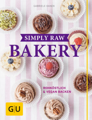 Cookies, Cupcakes & Co. aus der "Simply Raw Bakery"„Simply Raw Bakery“ - das ist Backen 2.0: roh, vegan, gluten- und industriezuckerfrei. Und dabei unglaublich lecker! Zwei Food-Trends werden hier miteinander vereint: Backen nach allen Regeln der veganen Küche und der Rohkost-Philosophie - also bei maximal 42 Grad. Das Ergebnis? Kuchen, Torten, Cookies, Cupcakes und Co. mit einem puren Geschmackserlebnis aus natürlichen Zutaten. Willkommen in der „Simply Raw Bakery“ Vegan, roh, gluten- und zuckerfrei backen - das soll klappen? Oh ja! Unsere Autorin Gabriele Danek nimmt Sie mit in ihre „Simply Raw Bakery“. Eine Backstube, in der Kuchen, Torten und kleine Köstlichkeiten nur aus den besten Zutaten entstehen. Mit Nüssen, Samen und Früchten werden Naschereien gezaubert, die aus der Reihe tanzen - und dafür einen Preis verdienen. Herkömmlichen Backwaren haben diese Kandidaten im Wettbewerb nämlich einiges voraus. Hier wird auf tierische Produkte, industriellen Zucker und Getreide verzichtet. Diese Leckerbissen sind clean, haben einen intensiven Geschmack und Nährstoffe bleiben, dank niedriger Temperatur im Ofen, erhalten. Alle Rezepte sehen wunderhübsch aus und sorgen auf jeder Kaffeetafel für große Augen - „Ohhhs“ und „Ahhhs“ inklusive! Raw-Basics und Zutaten für das neue Backerlebnis Ob Mehl aus Mandeln, Haselnüsse, Kokosblütenzucker, Lein- oder Chiasamen - durch all diese Zutaten wird das rohköstliche, vegane Backen zum absoluten Vergnügen. Lernen Sie alles rund um die richtige Vorbereitung und den Einkauf der Zutaten. Folgende Themen erwarten Sie in „Simply Raw Bakery“: Veganes Backen ohne Mehl & Hitze - geht das? Die Zutaten für Simply Raw: Mit Liebe gemischt Die Vorbereitung der Rohstoffe: Aktivieren & Keimen Werkzeuge, Formen & Geräte: Nützliche Helfer Rezepte in „Raw“-Qualität: kreative & trendige Backideen Mit „Simply Raw Bakery“ startet Ihr Tag schon unschlagbar lecker: Haben Sie morgens zum Beispiel Lust auf ein selbst gebackenes Bananenbrot? Hier verwenden Sie Kokosmehl, Agavendicksaft und Kokosblütenzucker für den Teig und lassen das Brot im Ofen gemütlich bei geringer Temperatur trocknen. Probieren Sie unbedingt auch die köstlichen Apfeltoasts mit Peanut Butter & Jam. Echter American-Dinner-Genuss - natürlich rohköstlich interpretiert. Selbst die „Best Cookies in Town“ kommen bald aus der rohen Küche. Hier zaubern Sie eine Extraportion Schokogeschmack mit einer Glasur aus Kakaobutter, Agavendicksaft und Kakaopulver auf den Keks. Da greift jeder gerne (mindestens) einmal zu. Noch mehr Schoki gefällig? Dann sind die supersaftigen Brownies aus diesem Buch jetzt mit Sicherheit das, was Sie brauchen, um sich eine Gelegenheit zu versüßen. In eine feine Backstube gehören selbstverständlich köstliche Cupcakes: Wie wäre es mit Rote-Bete-Himbeer-Küchlein mit Vanille-Frosting? Hört sich ausgefallen an? Stimmt! Diese süßen Köstlichkeiten sind genau das Richtige, um Ihre Gäste damit zu beeindrucken. Dafür wird es Komplimente hageln - versprochen! Ganz klassisch kann die „Simply Raw Bakery“ natürlich auch: Engadiner Nusstorte: u.a. mit Walnusskernen, Paranüssen, Cashewnüssen und Agavendicksaft Käsekuchen mit Himbeercreme: u.a. mit Haferflocken und Dattelpaste Sachertorte: u.a. mit Flohsamenschalen, Kokosblütenzucker, trockener Mandeltrester und Kokosmehl Gugelhupf: u.a. bestreut mit Birkenpuderzucker Kaiserschmarrn oder Marillenknödel: u.a. mit Buchweizen Eiskaltes Extra: Ice, Ice, Baby! Stellen Sie sich vor: „Simply Raw“ ist viel mehr als backen. Deshalb zeigen wir Ihnen gleich noch, wie Sie Eis aus Cashewnüssen, Agavendicksaft und Vanillepulver herstellen können - mal am Stiel, mal im Becher, mal mit marinierten Himbeeren. Wie Sie sehen: Es warten zahlreiche Rezepte darauf, endlich von Ihnen ausprobiert zu werden.