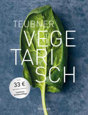 TEUBNER VegetarischDAS vegetarische Premium-Kochbuch für den ambitionierten Hobbykoch jetzt als Sonderausgabe für nur 33 Euro! Sie kochen gerne und können sich ausdauernd mit köstlichen Rezepten und kreativen Zutaten beschäftigen? Außerdem wollen Sie Ihre Gäste gerne mit neuen, innovativen vegetarischen Rezepten beglücken? Dann haben Sie hier Ihre Kochbuch-Bibel gefunden! Auf mehr als 500 Seiten finden Sie im Buch vegetarische und vegane Rezepte der Spitzenklasse - zusammengestellt von 13 Spitzenköchen. Untermalt werden die Klassiker der deutschen und internationalen Küche durch 700 geschmackvolle Fotos. Überzeugen werden Sie auch die 150 Seiten ausführliche Warenkunde in folgenden Themenfeldern: Gemüse, Pilze und Algen sowie Obst und Nüsse Getreide und Teigwaren Soja- und Fleischersatzprodukte sowie Milch und Milchprodukte Kräuter, Gewürze und Würzzutaten sowie Eier, Fette und Öle Lernen Sie dadurch tolle neue Zutaten kennen, wie zum Beispiel Tempeh, Seitan und Lupinen und trauen Sie sich an neue Gewürze, u.a. Tamarinde, Wasabi und Miso. Kreative Rezepte für Sie und Ihre Gäste Mehr als 180 Rezepte in unterschiedlichen Kategorien werden von den besten Köchen Deutschlands übersichtlich präsentiert. Dabei gibt es neu interpretierte Klassiker sowie absolute Neukreationen zu bestaunen. Freuen Sie sich auf folgende Kategorien und Rezepte: Kleine Gerichte und Vorspeisen zum Beispiel mit dem Klassiker Käsesoufflé Dekadenten Brunnenkressesalat mit Cassisdressing im Abschnitt Salate Internationalen Japanischen Udon-Nudel-Eintopf und andere Suppen Pastaglück mit Gorgonzola-Ravioli mit Marillenchutney Spitzkohl-Rouladen und das Beste mit Gemüse & Kartoffel Tofu-Cordon-Bleu und andere Kreationen mit Fleischersatzprodukten den süßen Abschluss bilden Quarkkeulchen mit Erdbeerchips und weiteren Desserts Das Rezeptebuch ist ein absolutes Muss für alle Vegetarier, die über die Alltagsküche hinaus neue Rezepte kennenlernen wollen. Außerdem ist das opulente Buch ein gelungenes Geschenk für jeden Küchenfreund und Kochliebhaber.