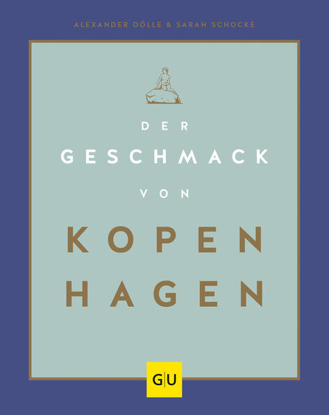 Nicht nur die Lebenslust der Dänen begeistert - auch die dänische Küche hat viel zu bieten. Kochen Sie sich den Geschmack von Kopenhagen ganz einfach zuhause nach! Egal ob Zimtschnecken, dänisches Plunder oder Smörrebröd - die Klassiker sind allseits beliebt und dürfen bei keinem Skandinavien-Urlaub fehlen. Warum nicht einfach selbst machen und mit dem neuen Kochbuch von Sarah Schocke und Alexander Dölle die Urlaubsklassiker nachkochen. Das schont nicht nur den Geldbeutel, sondern gibt auch schnell das Gefühl von ganz viel Hygge. Morgenmad - Happy Frühstücksrezepte Der Tag geht schon ganz hyggelig los - man nimmt sich viel Zeit für ein ausführliches Frühstück. Ein wärmendes Porridge im Winter, wenn die Tage kurz sind, Sauerteigwaffeln mit Beeren im Sommer und den Klassiker Omelett mit Lachs und Dill kann man sowieso immer genießen. Die Rezepte sind oft süß inspiriert und mit klassischen dänischen Zutaten wie Beeren, Roggenbrot und Lachs kombiniert. Schon in 15 Minuten können Sie sich so ganz viel Norden auf den Teller zaubern. Frokost - Lunch und Dinner a la Kopenhagen Ganz egal ob ein schnelles Smörrebröd auf die Hand, ein Lunch im angesagten Cafe oder ein Rindertatar im Restaurant - die Dänen lieben gute Küche. Starten Sie doch mit einem der drei Smörrebröd-Rezepte und probieren das Roggenbrot mit feinem Belag zum Beispiel zum Abendessen aus. Oder Sie kochen: Eine Nordic-Bowl mit Dinkel Fish and Chips mit Dillsalz Einen nordischen Hotdog Rote-Bete-Salat mit Hähnchen Außerdem zeigen die Autoren, wie man die klassischen Pickles selbst machen kann. Bage: Backwaren aus Kopenhagen Niemand kommt an Zimtschnecken vorbei, und was wäre dieses Kochbuch ohne Backrezepte. Egal ob Hobbykoch oder Anfänger, die köstlichen süßen Teilchen sind kinderleicht herzustellen und machen auf der Kuchentafel ebenso viel her wie bei der nächsten Feier. Haben Sie schonmal Spandauer probiert? Ein klassischer Plunder mit Vanilleteig und in jeder Bäckerei in Kopenhagen erhältlich. Das Kochbuch bietet für jeden Gaumen das richtige Backwerk: Tebirkes sind Blätterteigteilchen mit Mohn und Marzipan MadbrØd ist ein mit Kartoffeln gefülltes Brot Gulerodskage darf als klassischer Möhrenkuchen mit Guss niemals fehlen Roggenbrot bietet die Ausgangsbasis für viele weitere Gerichte Tauchen Sie ein in die Städtereise nach Kopenhagen. Neben einfachen und schnellen Rezepten bietet das Rezeptbuch auch hochwertige Fotos aus der schönsten Stadt der Welt.