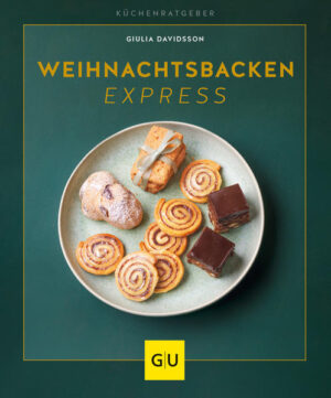 Plätzchen backen mit wenig Zeit? Das geht mit dem Kochbuch Weihnachtsbacken express! Der Dezember steht schon vor der Tür und die Plätzchendosen sind schon leer oder Sie hatten noch gar keine Zeit, um Weihnachtsgebäck zu backen? Dann sind die Plätzchen ohne Schnickschnack aus dem neuen Backbuch von Giulia Davidsson perfekt für Sie geeignet. Die Rezepte Gehen superschnell Verwenden nur wenige Zutaten Zeigen wie Blitzbacken geht Schmecken köstlich Lassen sich super aufbewahren Weihnachten 2020 kann kommen Besonders nach einem anstrengenden Jahr oder in der eh schon stressigen Weihnachtszeit sollen es nur Keksrezepte sein, die auch wirklich funktionieren. Die Autorin ist gelernte Konditorin und weiß genau, was Teige, Füllungen und Glasuren können müssen, um auch Hobbybäckern zu gelingen. Mehr als 40 Rezepte versüßen auch Ihnen die Weihnachtszeit. Es gibt Schnelle Kekse Schnittiges vom Blech Würzige Winterkuchen Vegane Plätzchen Rezepte aus aller Welt Plätzchenbackbuch für die ganze Familie Da alle Rezepte schnell und einfach zubereitet sind, eignen sie sich perfekt für Backtage mit der ganzen Familie. Egal ob Sie mit der Großfamilie backen, mit Ihren Kindern oder im Kreis von Freundinnen, freuen Sie sich auf kreative Kekse, Schnitten, Kuchen, Stollen, Kugeln, Pralinen, Nussecken und vieles mehr. Dominosteinkuchen Zimtrauten Orangen-Schoko-Cookies Vanillehäppchen Mandelhörnchen Quarkstollenkonfekt mit Cranberrys Für die Rezepte aus dem Backbuch brauchen Sie weder teure Küchenmaschinen noch Profi-Backöfen - die Kreationen gelingen mit einer einfachen Küchenausstattung und verwenden Zutaten, die man alltagstauglich in jedem Supermarkt bekommt.