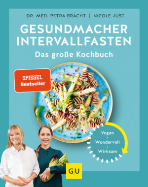 Heilen durch Intervallfasten Die Bestsellerautorinnen Dr. Petra Bracht und Nicole Just haben gemeinsam dieses einzigartige Intervallfasten-Kochbuch geschrieben. Egal, ob Sie schon länger Interfallfasten praktizieren und neue gesunde Rezepte suchen oder ob Sie erstmals Intervallfasten ausprobieren wollen, in diesem Buch findet jeder etwas für sich. - Was ist Intervallfasten und worin besteht seine gesundmachende Wirkung - Welche Lebensmittel sind besonders wertvoll in einer gesunden veganen Ernährung - Warum ist ein veganer Intervallfasten-Ernährungsstil auch der ökologisch-nachhaltige der Zukunft Diese Frage beantwortet Dr. Petra Bracht, die seit über 30 Jahren als Ärztin arbeitet, selber seit dieser Zeit Intervallfasten praktiziert und sich schon sehr lange vegan ernährt. Nicole Just ist als "La Veganista" eine der Wegbereiterinnen einer modernen alltagstauglichen veganen Ernährung. Alle ca. 80 Rezepte sind alltagsgerechte Gesundmacherrezepte, die bei chronischen Beschwerden und Erkrankungen helfen, aber auch prophylaktisch wirken. Wertvolle Lebensmittel, ein achtsamer Umgang mit Kalorien, nicht zu viele Fette, ein hoher Frischkostanteil sind dabei Richtschnur. Und das Beste ist: wer sich nach diesen Rezepten ernährt, stärkt sein Immunsystem, aktiviert seinen Stoffwechsel und nimmt dabei auch noch ab.