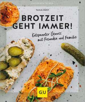 Gemütlich den Feierabend mit Familie und Freund*innen einläuten, aber die Küche soll kalt bleiben? Dann ist "Brotzeit geht immer" genau das Richtige: Mit den simplen Brot- und Brötchenrezepten sowie vielfältigen, kreativen und klassischen Rezepten zu herzhaften Aufstrichen, cremigen Dips und kalten Häppchen könnt ihr euch rundum verwöhnen - und das super einfach und ohne großen Aufwand. Zitronen-Bohnen-Creme, Zucchini-Aufstrich und Forellen-Creme auf einem frischen Krustenbrot laden zum entspannten Beisammensein ein und machen von der Vegetarierin bis zum Fleisch- und Fischesser alle satt und glücklich!