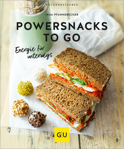 Egal, ob auf dem Weg zum Gipfel, bei einem anstrengenden Workout im Fitnessstudio oder auf Reisen - die gesunden, kreativen Leckerbissen im GU KüchenRatgeber Powersnacks to go sind der ideale Begleiter für unterwegs. Rucksacktaugliche Sattmacher wie herzhafte Wraps und Sandwiches, oder auch süße Kraftpakete wie Bananen-Erdnuss-Rollen oder Hafer-Cookies verwandeln Ihren Rucksack im Handumdrehen in eine mobile Genussküche. Lassen Sie sich inspirieren von neuen, praktischen Snack-Ideen für unterwegs!