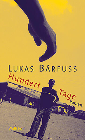 Die Geschichte eines moralischen Irrtums, der in Ruanda eines der größten Verbrechen des Jahrhunderts ermöglichte. Der Roman zweier Menschen, die im Chaos ihrer Zeit um ihre Unschuld kämpfen. Ruanda, April 1994, in Kigali wütet der Mob. David, Mitarbeiter der Schweizer Entwicklungshilfe, hat das Flugzeug, mit dem die letzten Ausländer evakuiert wurden, abfliegen lassen. Er versteckt sich hundert Tage in seinem Haus, vom Gärtner mit Nahrung versorgt - und mit Informationen über Agathe, Tochter eines Ministerialbeamten, die der Grund für sein Bleiben ist. Die vergangenen vier Jahre ihrer Liebe ziehen ihm durch den Kopf, die Zeit, die er als Entwicklungshelfer in Kigali verbrachte. Millionen wurden in ein totalitäres Regime gepumpt, das schließlich, als es die Macht an eine Rebellenarmee zu verlieren drohte, einen Genozid organisierte. Auch David wurde zum Komplizen der Schlächter, und als die Aufständischen Kigali einnehmen, flieht er mit den Völkermördern über die Grenze. Dort findet er in einem Flüchtlingslager Agathe wieder, aber es ist nicht die Frau, die er einmal liebte. Lukas Bärfuss' minutiös recherchierter Roman berichtet von Menschen, die das Gute beabsichtigten und das Böse bewirkten. »Hundert Tage« erzählt ein dunkles Kapitel aus Afrikas Geschichte, in das wir tiefer verstrickt sind, als wir glauben wollen. Nicht zuletzt ist es die bewegende Geschichte einer Liebe in Zeiten des Krieges und die Geschichte von den Verheerungen, die der Hass anrichtet.