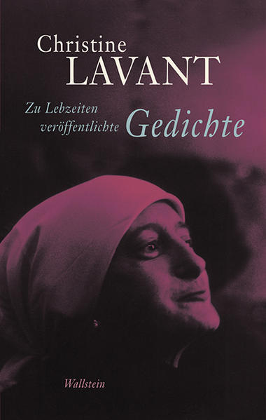 »Ich habe eine Welt und diese Welt brennt! Und wo etwas brennt, da entsteht Kraft. Und diese Kraft reißt mit!« Christine Lavant Christine Lavant schrieb Gedichte, die in ihrer sprachlichen Eigenwilligkeit und existentiellen Zerrissenheit für Thomas Bernhard zu den »Höhepunkten der deutschen Lyrik« zählen. Er beschrieb ihre Lyrik als »das elementare Zeugnis eines von allen guten Geistern mißbrauchten Menschen«. Lavant selbst sah ihre Kunst als »verstümmeltes Leben, eine Sünde wider den Geist, unverzeihbar« und war sich der poetischen Kraft ihrer Gedichte dennoch gewiss: »Wenn ich dichtete, risse ich jede Stelle Eures Daseins unter Euren Füßen weg und stellte es als etwas noch nie von Euch Wahrgenommenes in Euer innerstes Gesicht«. Der erste Band der vierbändigen Werkausgabe versammelt alle zu Lebzeiten publizierten Gedichte in einer komplett neu edierten Fassung. Er enthält neben den drei Gedichtbänden, die Lavants Ruhm begründet haben (»Die Bettlerschale«, »Spindel im Mond«, »Der Pfauenschrei«), auch das Frühwerk »Die unvollendete Liebe«, Lavants späte, in Liebhaberausgaben und Sammelbänden veröffentlichte Lyrik (»Sonnenvogel«, »Wirf ab den Lehm«, »Hälfte des Herzens«) sowie zahlreiche verstreute Gedichte, die erstmals wieder zugänglich gemacht werden. »Christine Lavant ist eine sagenhafte Dichterin! Was mich radikal begeistert, ist dieser Gotteshader: total katholisch geprägt, aber zugleich das große Rütteln am Käfig. Von allem, was ich von Frauen kenne, begeistert mich die wohl am meisten.« Sibylle Lewitscharoff, Falter