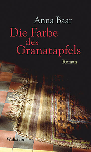 »»Die Farbe des Granatapfels« ist keine Gegenwartsliteratur, sondern Zukunftsliteratur. Ein Roman-Sprachwerk sondergleichen.« Josef Winkler Eine große Geschichte von Liebe und Versöhnung, Krieg und Frieden, Ausgrenzung, Vereinnahmung und Entfremdung im Heranwachsen zwischen den Kulturen. Sommer für Sommer findet ein Mädchen sich fernab seiner österreichischen Heimat auf einer dalmatinischen Insel in der Obhut der Großmutter, nur einen Steinwurf vom Meer entfernt unter dem Blätterdach der Mandelbäume im Lärm der Zikaden. Es hat etwas Paradiesisches und ist zugleich doch auch das Andere, Fremde. Hier die archaische Inselwelt eines Fischerdorfs im Mutter- und Großmutterland, wo man Marschall Tito und seinen Partisanen huldigt und den Sieg über die Deutschen feiert, während die abermals über das Land kommen, diesmal willkommen - als zahlende Touristen. Dort das bürgerliche, behütete Leben in einer österreichischen Provinzhauptstadt (Vaterland), in der sich der nationalsozialistische Bodensatz lange hartnäckig hält und Jugoslawen hauptsächlich als Gastarbeiter in Erscheinung treten. In diesem Roman geht es um Identitätsfindung, Entfremdung, um das Heranwachsen zwischen zwei Kulturen und Kindheitsschauplätzen, nämlich der archaischen Inselwelt in Kroatien und der österreichischen Welt. Es geht auch um die geschlechtliche Identität, um die Widersprüchlichkeit der Erwartungen, Anforderungen und Zumutungen und um die Zugehörigkeit zu Muttersprache und Vatersprache und um die Großmuttersprache.