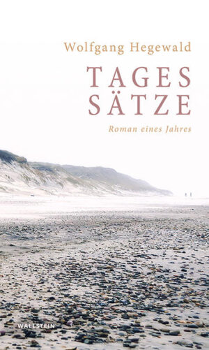 Tagessätze über große und kleine Politik, Gott und Grammatik, Literatur und Leben. Wolfgang Hegewald ist ein Meister des Aberwitzes und der magischen Genauigkeit. Er wendet die Dinge, die er beobachtet, um und um, destilliert aus dem scheinbar Alltäglichen die abenteuerlichsten Bestandteile, setzt sie neu zusammen: Weltseitenblicke als Sprachkaleidoskop. So wird das Selbstverständliche plötzlich zu einem geheimnisvollen Ort des Schreckens oder existentieller Komik. »Ist das schon die Hölle oder noch das Fegefeuer«, fragt sich der Autor, der notiert, was ihm auf Reisen zwischen Hamburg und Helgoland, Neu-Ulm, Dresden und Rom geschieht und durch den Kopf geht, oder in Halberstadt, wo man sich schon auf das Jahr 2640 freuen kann, wenn das Orgelstück von John Cage nach 639 Jahren enden wird. Verwundert hört er davon, dass Greta Thunberg im Wachsfigurenkabinett jetzt neu zwischen Papst Franziskus und Helene Fischer steht. Um große und kleine Politik geht es, um Wahlen und Kunstakademien, um Gott und Grammatik, um Literatur und den zugehörigen Betrieb - und immer wieder um die Frage, ob wir begreifen, was wir gerade erleben. Hegewalds »Tagessätze« enden mit einem »springenden Punkt«.