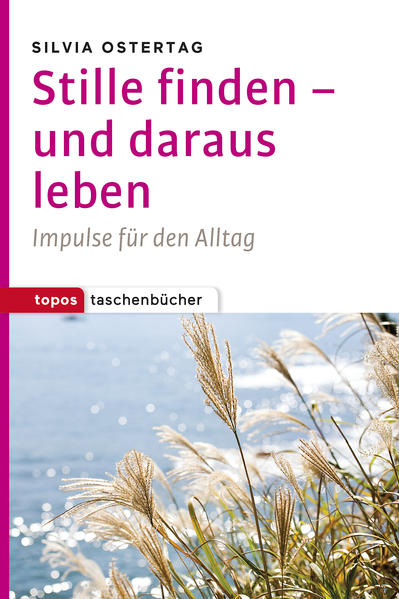 Wie können wir, mitten im Trubel des Alltags, zu einem inneren Raum der Stille finden? Und was bedeutet solcher Rückzug in die Stille, was kann er bewirken in Bezug auf die täglichen Probleme und Konflikte? Führt die Stille nur zur Beruhigung, oder gibt sie entscheidenden Impuls zur inneren Entwicklung des Übenden und damit auch zur verantwortlichen Entfaltung seines mitmenschlichen Potentials? Silvia Ostertag leitet uns direkt zur Übung der Stille an und gibt Impulse zur Integration der Stille-Wirkung in den Alltag. Kurze Texte, die uns ermutigen, unsere eigene Fährte zu finden.