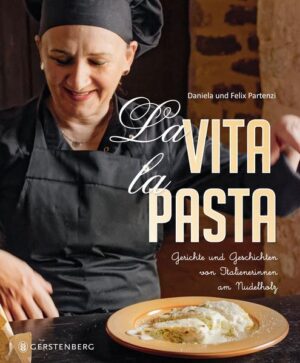 Mamma macht Pasta. Hausgemachte Nudeln sind in Italien unverzichtbar. Vom Lago Maggiore bis ins sonnige Salento ist die Kunst der Herstellung und Zubereitung fest in Frauenhand. Daniela und Felix Partenzi haben sie in ihren Küchen besucht, ihnen über die Schulter geschaut, haben ihre herzerwärmenden Erlebnisse und die leckersten 70 Rezepte in diesem Buch angerichtet.