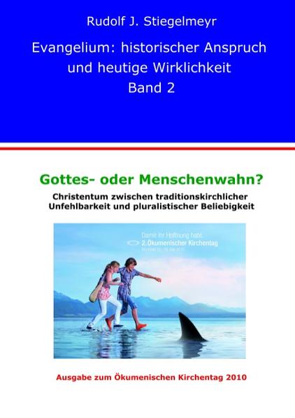 Gottes- oder Menschenwahn? Im zweiten Band „Evangelium: Historischer Anspruch und heutige Wirklichkeit“ zieht der Autor die notwendigen Schlussfolgerungen aus den im Band 1 aufgezeigten Irrtümern von Kirche und Lehre Ausgehend von der längst überfälligen Entrümpelung des Traditionskellers und der Entleerung der Dogmenschränke kirchensystemischer Apologetik sucht Rudolf Stiegelmeyr den wahren christlichen Ansatz, von dem aus die Einheitsvielfalt im Geiste des Ursprungs alleine gelingen kann. Dies setzt allerdings eine vollständige Umkehr des gesellschaftlichen, politischen und wirtschaftlichen Denkens und Handelns voraus, ohne welche die Rückkehr zu den Vorgaben des Evangeliums und damit zu Wahrheit, Recht und Gerechtigkeit nicht möglich sein wird. Auch und gerade für Kirche bedeutet diese Umkehr einen dramatischen Anspruch an ihre großteils verspielte Glaub- und Vertrauenswürdigkeit, ohne deren Rückgewinnung Kirche im Sumpf zeitgeistiger Strömungen versinken oder sich zu einer mehr oder minder esoterischen Nischeninstitution für weltferne Nörgler wandeln wird. Für Kirche kann es nur um eine umfassende Wahrhaftigmachung ihres Glaubensanspruchs aber auch ihrer Glaubensinhalte gehen, einer Renaissance des kirchenamtlich zurecht gebogenen Evangeliums, um die zeitgeistige Ungerechtigkeit und Wahrheitslosigkeit als größtmögliche Gottferne zu entlarven und für eine grundsätzliche und substanzielle Umkehr in Kirche wie in Gesellschaft zu werben. Spätestens hier wird der Leser merken: es bleibt nicht mehr viel Zeit.