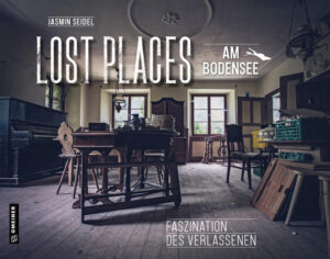 Geheimnisvoll, unheimlich, verlassen und vergessen, das sind Lost Places, zu Deutsch »vergessene Orte«: Fabriken, Hofgüter, Bahnhöfe, Schießstände und Badeanstalten mitten im Wald. Sie sind dem Verfall preisgegeben. Bäume wachsen aus den Gebäuden und Kletterpflanzen suchen sich ihren Weg entlang der maroden Fassaden. Man kann beobachten wie sich die Natur ihr Refugium zurückerobert. Jasmin Seidel nimmt Sie ein weiteres Mal mit auf ihre Reise zu den Lost Places, eine Welt, die geheimnisvoll und unheimlich, aber in ihrer Abgeschiedenheit auch wunderschön ist.