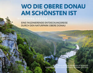 Aussichtsreiche Hangkantenwege, weißgraue Kalkfelsen, weite Täler, rauschende Wasser, geschichtsträchtige Höhlen, Burgen und Schlösser - der Naturpark Obere Donau zählt zu den schönsten Regionen in Süddeutschland. Der Park erstreckt sich entlang dem Durchbruchstal der Oberen Donau. Wolfgang Veeser, vielfach ausgezeichneter Naturfotograf, lebt im Naturpark Obere Donau. Der Band ist eine Hommage an seine Heimat. In atemberaubenden Fotografien porträtiert er die Schönheit und Einzigartigkeit dieser malerischen Landschaft. Mit den beigefügten Wandervorschlägen können Sie auf seinen Spuren wandeln und die wilde wie anmutige Naturschutzregion hautnah erleben.