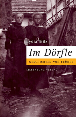 Mit Lust und großer Liebe hat Lydia Stilz alte Familiengeschichten und persönliche Erinnerungen an ihre Ahnen niedergeschrieben. Sie umfassen eine Zeitspanne vom Ende des 19. bis etwa Mitte des 20. Jahrhunderts. Die Protagonisten ihrer Geschichten führen den Leser also mitten hinein in eine Zeit, die gar nicht so fern ist und doch ganz anders als die heutige. Mit den Figuren - dem Döte, der Schlossahne oder der Dote Paulena - erweckt die Autorin auch deren Alltag, die vielen dörflichen Verrichtungen und Tätigkeiten, wieder zum Leben.»Unsere Welt hat sich aus dieser alten Zeit entwickelt«, sagt Lydia Stilz, »wir stehen auf den Schultern unserer Ahnen, die uns sicheren Stand geben. Vielleicht lernen wir, uns durch diese Geschichten selbst ein wenig besser zu verstehen.«Mit ihrem letzten Buch »Am Abend gab es Brotsupp - Alltag im schwäbischen Weindorf 1940« hat Lydia Stilz bei Kritik und Publikum einen Überraschungserfolg erzielt. »Im Dörfle« dreht sich wieder um ihr Heimatdorf Schnait im Remstal. Es ist jedoch keine Fortsetzung, sondern fasziniert durch eine veränderte Perspektive - ihr neues Buch ist viel persönlicher, zeitlich jedoch viel breiter angelegt.