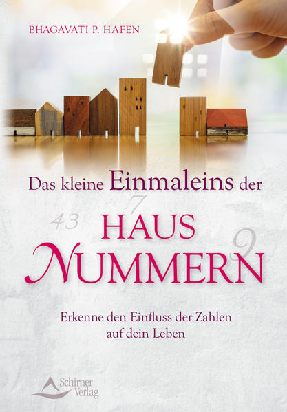 Unsere Hausnummer ist viel mehr als ein Wegweiser für den Postboten! Gleich ob Eigenheim oder Mehrfamilienhaus: Die Hausnummer hat eine einzigartige Schwingung und Kraft. Kennen wir ihre Energie, können wir sie nicht nur für unsere persönliche Entwicklung nutzen, sondern finden Antworten auf viele Fragen: Welche Aufgabe gilt es, im aktuellen Lebensabschnitt zu erfüllen? Welche Eigenschaften dürfen wir stärker leben? Und was können wir tun, wenn die Hausnummer nicht zu uns passt? Bhagavati P. Hafen zeigt in diesem Buch, welche Themen sich hinter den Zahlen und Buchstaben verbergen: Berufung, Partnerschaft oder doch eine gute Erdung? Schritt für Schritt und mit vielen Beispielen leitet sie uns an, die Bedeutung der eigenen Hausnummer zu entschlüsseln. Auch ein ideales Geschenk für den Einzug! Auch ein ideales Geschenk für den Einzug!