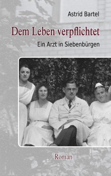 Christoph Hartmann meldet sich als junger Mann im Ersten Weltkrieg freiwillig an die Front. Als er seinen Freund sterben sieht, weiß er, was seine Berufung ist: Er möchte Arzt werden. Kurz nach seiner Promotion lernt er die schöne Josephine kennen und lieben, und sie lassen sich im siebenbürgischen Hermannstadt nieder, wo Hartmann seinen Traum von der eigenen Praxis erfüllt. Aber das Glück währt nicht lange: Deutschland greift Polen an, der Zweite Weltkrieg bricht aus. Nach langem Leiden erliegt Josephine ihrer Lungenkrankheit. Hartmann droht innerlich zu zerbrechen, und selbst die neue Frau, die in sein Leben tritt, kann ihm über den großen Verlust nicht hinweghelfen. Und es soll noch schlimmer kommen: Im August 1944 wechselt Rumänien die Seite und erklärt Deutschland den Krieg. Die Ressentiments und Schikanen gegen die in Siebenbürgen lebenden Deutschen nehmen zu. Längst hat Hartmann erkannt, dass er Siebenbürgen besser verlassen sollte. Doch dazu müsste er seinen gesamten Besitz dem rumänischen Staat überlassen … Roman nach dem wahren Leben eines siebenbürgischen Frauenarztes