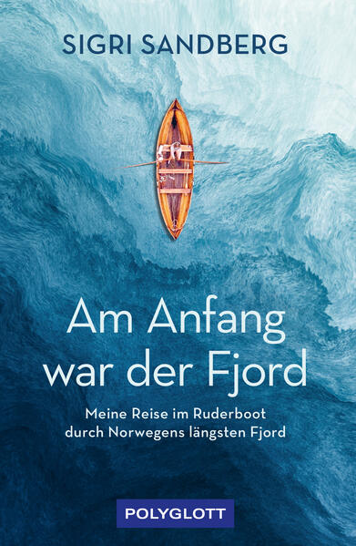 "Ein tiefgründiges Abenteuer auf dem längsten Fjord Norwegens" CARMEN ROHRBACH „Je mehr die Welt und ich am seidenen Faden zu hängen scheinen, desto wichtiger erscheint es mir, in einer Landschaft zu atmen, die ich einst kannte, den Wind zu spüren, den Blick auf das endlose Wasser zu richten, die Ruder zu heben und den Rest des Fjords kennenzulernen, nach Hause zu finden, bevor mir die Zeit davonläuft.“ Am Anfang ihrer 200 Kilometer langen Reise stellt Sigri Sandberg sich die Frage, was Heimat ist und was es eigentlich bedeutet, irgendwo hinzugehören. Auf ihrer Suche nach Antworten rudert sie in einem alten traditionellen Holzboot den Sognefjord entlang, mit unterschiedlichen Begleitern, von der Mündung, wo sie als Kind zu Hause war, bis zu dem Apfelgut im Landesinneren, auf dem sie die meiste Zeit im Jahr arbeitet. Eine wunderschöne Reisegeschichte, die uns tief in die Natur und Geschichten des Fjords eintauchen lässt und mit jedem Ruderschlag näher ans Herz rückt.