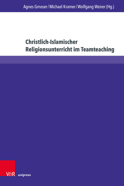 Dieser Band stellt die Erkenntnisse des gleichnamigen religionskooperativen FWF-Projekts vor. In diesem spezifischen Unterrichtssetting erteilten je eine katholische und eine islamische Lehrkraft im Teamteaching Religionsunterricht, der anschließend von einem interreligiösen Forschungsteam evaluiert wurde. Die Beiträge geben vielschichtige Einblicke in die Rahmenbedingungen, Konzeption, Durchführung und Auswertung des Projekts und zeigen auf, was daraus für die Didaktik interreligiöser schulischer Bildung abgeleitet werden kann. Im Fokus stehen konkrete Ergebnisse aus der Unterrichtsforschung, die Klärung der Lernausgangslagen der Schüler*innen sowie Voraussetzungen und Bedingungen für die gelingende Kooperation der Lehrpersonen. This volume presents the findings of the cooperative religious education project “Christian-Islamic Religious Education in Teamteaching”. In this specific teaching setting, one Catholic and one Islamic teacher taught religious education in teamteaching, which was subsequently evaluated by an interreligious research team. The contributions provide multi-layered insights into the framework, conception, implementation and evaluation of the project and show what can be derived from it for the didactics of interreligious school education. The focus is on concrete results from classroom research, the clarification of the learning situations of the students as well as the prerequisites and conditions for the successful cooperation of the teachers.