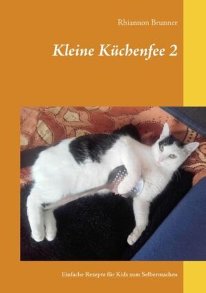 Kochen kann jeder lernen - auch Du! Möchtest du deinen Eltern helfen, oder selber etwas Neues ausprobieren, dann ist dieses Buch genau das Richtige für dich. Einfache Anleitungen und kreative Ideen helfen dir dabei. Du findest hier Ideen, Anregungen und vieles mehr für deinen Start in eine gelungene Kochkarriere! Geeignet für Kinder jeden Alters!