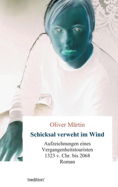 Im Roman 'Schicksal verweht im Wind' sind die ungeschriebenen Grenzen des Fortschritts und der Wissenschaft einmal mehr sensationell übertroffen worden. 2068 gehören Zeitreisen in die Vergangenheit zum alltäglichen Leben wie das Smartphone. Insbesondere der Massentourismus verlagert sich zunehmend in die Vergangenheitsreisen. Die Vergangenheit kann nicht verändert werden, und dank technologischen Fortschritts sind die Besucher aus der Zukunft unsichtbar. Dennoch müssen Vorsichtsmaßnahmen beachtet werden. Zeitreiseprogramme sind vergleichbar mit touristischen Kreuzfahrten. Ein kundiger Scout begleitet die Reisenden. Das Programm konzentriert sich auf bedeutende Persönlichkeiten, die in historischer Hinsicht Spuren hinterlassen haben. Für den jungen Chronisten Dan stellt sich das touristische Programm als einmalige Gelegenheit dar, seine verstorbene Momma wiederzusehen. Sein Vater, ein verarmter Dramaturg, wendet hierfür die letzten Ersparnisse auf. Die geplante Reise wird aufgrund später eintretender technischer Mängel und Sabotageakte zu einer Odyssee in der Zeit, das postmoderne Unterfangen Zeitreise zum Mahnmal gegen die Hybris, menschliches Leben allein an fortentwickelter Wissenschaft und Technologie festmachen zu wollen. Mit einem gewaltigen Zeitsprung führt die Reise zunächst in die Alte Geschichte - an das Sterbebett des Kinderkönigs und namhaften Pharaos Tutanchamun. Weitere Zeitsprünge führen Dan und die ihn begleitenden Touristen unter anderen zu Marcus Antonius und Kleopatra nach Tarsus und Alexandria, zu Maria Theresia inmitten des österreichischen Erbfolgekrieges, zu Sophie von Österreich, der Schwiegermutter von Sissi, zur Großmutter Europas, Queen Viktoria, und in den tiefen Osten zu den letzten Lebensmomenten der ermordeten Zarenfamilie.