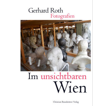 Der Schriftsteller Gerhard Roth verwendet seit vielen Jahren den Fotoapparat wie eine Sonde, die ihm beim Beobachten und Aufspüren hilft. Nicht die »schöne« Fotografie, sondern alles, was nebensächlich und selbstverständlich scheint, interessiert ihn, das Alltäglichste vor seiner Haustür. Lange Zeit war ihm der Fotoapparat ein Hilfsmittel, eine andere Form, Notizen zu verfassen, ein Erinnerungsspeicher außerhalb des eigenen Kopfes. In Wien entstanden in 23 Jahren mehr als 10.000 Fotografien. Roth hat auf seinen Streifzügen zahlreiche verborgene Orte aufgesucht: den Narrenturm ebenso wie das Wittgensteinhaus, das Mumiendepot im KHM ebenso wie die Depots im Naturhistorischen Museum oder das Gehörloseninstitut. Er suchte das Flüchtlingslager Traiskirchen auf und den Jüdischen Friedhof in der Seegasse. Ein anderes Wien wird so sichtbar, das Wien der unbekannten, geheimen, der vergessenen, der tabuisierten Orte. Das Wien der Mauerflecken, eine Welt imaginärer Landkarten, die Roth mit großer Leidenschaft für sich entdeckt hat.