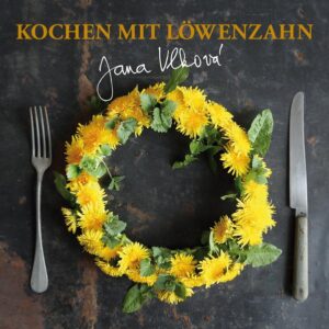 Dieses Kochbuch ist eine kulinarische Liebeserklärung an den Löwenzahn! Jana Vlková, Kräuterexpertin und Bestsellerautorin aus Tschechien, beschreibt in Wort und Bild genussreiche Verwendungsmöglichkeiten der Pflanze, die oft als Unkraut abgetan wird. Schon unsere Vorfahren wussten die Kraft des Löwenzahns als Heilkraut zu nutzen - ob bei Rheuma, Diabetes oder zur Entschlackung. Dass fast alle Teile - von der Wurzel bis zur Blüte - auch essbar sind, zeigt die Autorin eindrucksvoll. Zwanzig kreative Rezepte machen so richtig Lust aufs Nachkochen, von der Suppe über Vorspeisen, Salate und Fleischgerichte bis zu Desserts und dem Kaffee-Ersatz. Auch der Löwenzahn-Honig darf nicht fehlen. Aleksandra Chytra hat tolle Fotos beigesteuert, die Zeichnungen stammen von der renommierten Illustratorin Pavla Dvorská.Ergänzend liefert die Autorin Infos über Inhaltsstoffe und die positiven Wirkungen der »Pusteblume«. Den wertschätzenden Blick auf die Pflanze vervollständigen Gedichte sowie eine Geschichte des tschechischen Dichters Jaroslav Kvapil (»Prinzessin Löwenzahn«). Ein Buch als wahres Schatzkästchen!