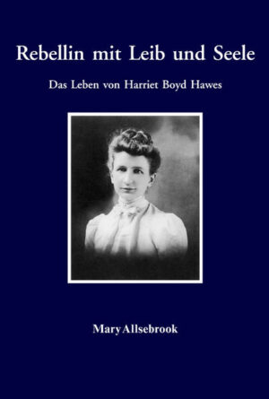 Harriet Boyd war die erste Frau, die eine archäologische Ausgrabung im ägäischen Raum geleitet hat. Zu einer Zeit, als nur wenige Frauen allein gereist sind, hat sie die minoische Stadt Gournia auf Kreta entdeckt, ausgegraben und den Grabungsbericht publiziert. Sie war die erste Frau, die vor dem Archaeological Institute of America vorgetragen hat - zehnmal innerhalb von vierzehn Tagen im Jänner 1902. Auch wenn sie eine herausragende Vortragende und Lehrerin war, so war die Archäologie doch nur ein Teil ihres Lebens: 1897 war sie im Griechisch-Osmanischen Krieg beim Roten Kreuz als Krankenpflegerin tätig, 1915 betreute sie serbische Typhuskranke auf Korfu, und 1917 leistete sie in nordfranzösischen Dörfern in Hörweite der Front Hilfe zum Wiederaufbau der alltäglichen Versorgung. Obwohl ihr Beruf die Beschäftigung mit der Vergangenheit und deren Kunstwerken war, brachte sie der Gegenwart und Zukunft leidenschaftliches Interesse entgegen - ob es sich dabei um lokale Sozialprobleme in ihrer Heimatstadt Boston handelte oder um internationale Angelegenheiten, was ihr eine Einladung zum Mittagessen mit Mrs. Roosevelt im Weißen Haus einbrachte. Ihre unkonventionelle Haltung tritt besonders deutlich hervor, als sie 1938 quer durch ein gerade in Mobilmachung befindliches Europa hetzte und in die Tschechoslowakei trampte, um ihre Tochter zu 'retten', die damals Sonderkorrespondentin der Washington Post war. Der unbeschwerte und überaus lesenswerte Bericht von Mary Allsebrook über die außergewöhnlichen Erlebnisse ihrer Mutter weist Harriet Boyd als eine wahre amerikanische Pionierin aus.