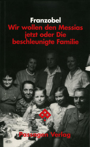 Wie reagiert ein nicht darauf vorbereiteter, zu Egoismus und Dekadenz neigender Mensch auf die Anforderung, die Menschheit zu erlösen? Und was macht seine so herausgeforderte Umwelt? Gerät sie außer sich, wird sie von Jesus verrückt gemacht, macht sie ihn lächerlich? Sperrt sie ihn ein wie in Dostojewskis Der Großinquisitor? Oder beginnt nun eine freie, erlöste Gesellschaft? Ein neues Goldenes Zeitalter? Franzobel geht in seinem neuen Stück Wir wollen den Messias jetzt oder die beschleunigte Familie dem Glauben und unserer libertinären Gesellschaft auf den Grund. Kann es Erlösung geben? Und wie könnte ein „richtiges“ Leben aussehen, ohne sich in Zynismen, Ausreden oder Kasteiung flüchten zu müssen?Das Stück wird am 8. 10. 2005 am Wiener Akademietheater uraufgeführt.