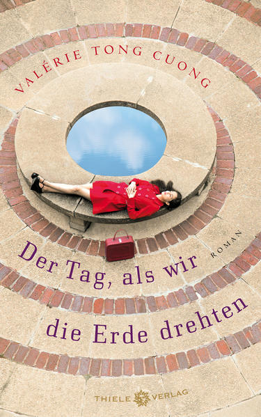 Marylou, Sekretärin und alleinerziehende Mutter, ist mit einem Stapel Kopien zu einem wichtigen Meeting unterwegs, als plötzlich die Metro still steht. Die junge Frau ist verzweifelt, doch dieser Unglücksfall bewahrt sie vor dem Tod: Auf das Gebäude ihrer Firma wird ein Anschlag verübt - und Marylou ist dank ihrer Verspätung die einzige Überlebende. In der Notaufnahme trifft sie auf den Filmproduzenten Tom, der auf dem Weg zu seiner kapriziösen Geliebten schlimm gestürzt ist, weil ihm ein Hund ins Fahrrad lief. Der Hund gehört Clara, einer Juristin, doch diese kämpft mit einer plötzlichen Allergie auf ein Veilchen-Macaron - das ihr in der Patisserie freundlicherweise ein älterer Herr überließ. Der ältere Herr ist der schwerkranke Albert, der an diesem Tag wegen des Personenschadens in der Metro das Taxi nimmt, um bei seinem Notar die letzten Dinge zu regeln. Er kommt ein paar Minuten zu früh und wird so Zeuge eines Gesprächs, das sein ganzes Leben umkrempelt. Und die schüchterne Prudence, eine Rechtsanwältin, die an diesem Tag ihre wegen einer Allergie in der Notaufnahme sitzende Chefin vertreten darf, entdeckt hochexplosive Unterlagen - eben jene, die Marylou für das Meeting kopieren sollte.