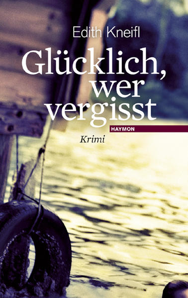 DUNKLE SCHATTEN DER VERGANGENHEIT LIEGEN ÜBER DER SOMMERLICHEN IDYLLE DES ATTERSEES. Plötzlich durchbricht ein jäher Schrei die Stille. Der Anblick, der sich der 14-jährigen Joe Bellini im Bootshaus bietet, brennt sich tief in ihr Gedächtnis ein - hilflos muss sie mitansehen, wie ihre Freundin Franzi von einem Unbekannten vergewaltigt wird. 30 Jahre später kehrt Joe an den Ort des Geschehens zurück. Franzi steht unter Verdacht, ihren Stiefvater ermordet zu haben. Hat sie die Vergangenheit eingeholt? Joe setzt alles daran, ihre Unschuld zu beweisen ... SPANNUNG, AUTHENTISCHE FIGUREN UND VIEL LOKALKOLORIT Joe Bellini haben alle Kneifl-Fans schon kennen und lieben gelernt. Niemand bleibt von ihren schrägen Analysen verschont, die Verbrechen aber behandelt sie mit heiligem Ernst. So wird der Leser unerbittlich bis zum Showdown getrieben und am Ende atemlos staunend zurückgelassen. „Ein fesselnder Krimi, der tiefe Einblicke in die Abgründe der menschlichen Seele bietet. Absolute Leseempfehlung!“