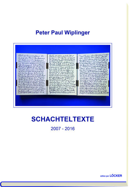 Seit einiger Zeit macht Peter Paul Wiplinger „Schachteltexte“. Das heißt: Er beschriftet irgendwelche, ihn in ihrer Form ansprechende Schachteln, oft auch von aufgefaltet oder zu einzelnen Schreibflächen zurecht gerissen, mit Texten, die aus seinem Kopf, beginnend an einer Wortquelle, irgendwie, fast ohne Nachdenken, herausrinnen, und die er niederschreibt. Viele aus aktuellem Anlaß. Schachteltexte ist ein eigenartiges, eigenwilliges Buch. Es beinhaltet Abbildungen und Transkriptionen von Autographen, die auf Schachteln und zurechtgeformte Schachtelfragmente geschrieben sind, mit verschieden starken Filzstiften, mit der Füllfeder oder einem Bleistift. Es sind Texte, die ihren Anlaß, ihre Auslösung für ihre Manifestation in dieser Form in aktuellen Ereignissen, in der realen Ereigniswirklichkeit oder in der Erinnerungswirklichkeit haben