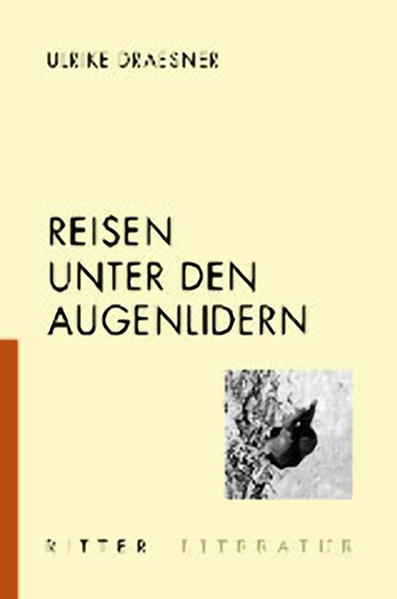 Ulrike Draesner, die in den letzten Jahren vor allem als Autorin anspruchsvoller Lyrik, als Übersetzerin und Literaturwissenschafterin in Erscheinung getreten ist, riskiert in den hier vorliegenden Prosa-Erzählungen einiges. Nicht unmittelbar wegen der Wahl ihrer Themen, denn die vorliegenden Stücke führen scheinbar über ganz eindeutige, wohlbekannte Markierungen: Abschied von den Müttern, Vätern und Übervätern, Aufgeben von Identitäten, Auflösen von Geschlechterrollen und Zuordnungen, Widerstand gegen das Alltägliche, gegen urbane Gefängnisse und Rahmen, die die Gesellschaft über dich drüberlegt, Raster, in die man reingezwängt wird oder rausfällt, je nach Möglichkeiten und Umständen … mehr durch die Energie in der Spannung zwischen Harmlosigkeit und Katastrophe: die Geschichten beginnen selten harmlos, münden auch nicht immer gleich in Katastrophen, aber: Messer jedoch werden geworfen und fallen nicht, heißt es in der Messerwerfergeschichte (Verbwerben), und abgesehen vom Zufall in den eigenen vier Wänden ist das, was Zufall heißt: kein Zufall, sondern ein Anfallen, Auffallen und Angreifen.