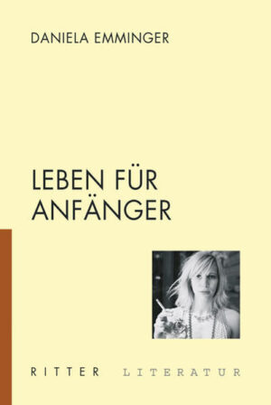 Weisheiten, die man ohne Löffel gefressen hat, so charakterisiert die Autorin ihre verstrickten und vernetzten Beobachtungen, Gedanken und Wahrnehmungen und formuliert die teils autobiographischen, teils fiktionalen Inhalte - je nach Stimmung, Notwendigkeit und Situation - fordernd, exzessiv, sich wiederholend, fragmentartig angelegt, um den Sinn des Ganzen kreisend, stellenweise schleichend, wie Katzen um den heißen Brei, dann wieder präzise, knapp, mitten ins Herz. Still ist es oft, in einem drin, aber nicht lange, weil da wissen wir uns schon zu helfen, da drehen wir alles auf, was sich aufdrehen lässt: den Mixer und die Waschmaschine, … die Lichter, den Herzschrittmacher, den Handstaubsauger, die Vibratoren, den Ventilator und die Temperaturanzeige …