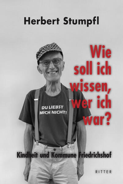 Von der emotional unzuga?nglichen Mutter in die Verbindlichkeit einer elita?ren Gemeinschaft. Von der Gewalt des eigenen Vaters in die Abha?ngigkeit vom „alle Frauen besitzenden Urvater“. Aus der katholischen Scham in eine tru?gerische „freie Sexualita?t“. Aus dem demu?tigenden Arbeitermilieu in den auserwa?hlten Kreis der Aktionsanalytischen Organisation. Von Brunau nach Friedrichshof. „Wie soll ich wissen, wer ich war?“ Herbert Stumpfl stellt sich der Aufgabe des Erinnerns und des Nachdenkens. Als Revoltierender gegen eine verkappte „Kleinfamiliengesellschaft“ war er Muehl-Kommunarde der ersten Stunde. Als „philosophisch inspirierter Literat“ unterzieht er die Zeit von den ersten gemeinsamen Aktionen bis zum letzten Besuch kurz vor dem Tod des „Meisters“ einer strukturellen, und dabei perso?nlichen Analyse. Die Auseinandersetzung mit der eigenen Identita?t bringt nicht nur die maskulin-autorita?re Pra?gung einer Bevo?lkerung zutage, die sich ihrer nationalsozialistischen Vergangenheit entzieht, sondern zeigt auch auf, wie diese das langja?hrige Bestehen der Muehl-Kommune befo?rdert hat.