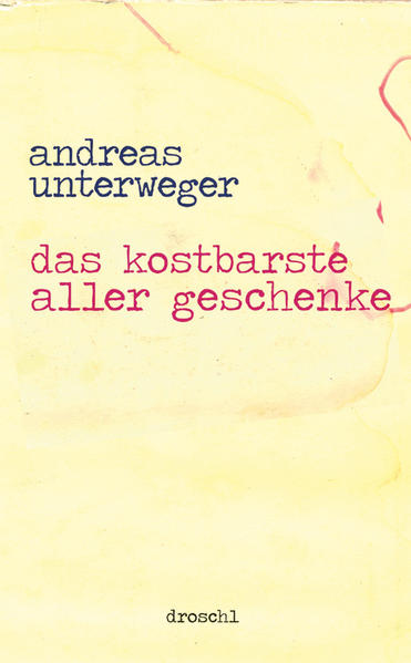 Außergewöhnliche Miniaturerzählungen um das ganz gewöhnliche Vaterwerden. "Das kostbarste aller Geschenke" ist eines der Bücher, die Männer schreiben, nachdem sie (meist erstmals) Vater eines Kindes (meist einer Tochter) geworden sind (siehe Peter Handke, Nicolas Born, Peter Kurzeck, Durs Grünbein, David Wagner …): Notizen über den Alltag, über die mit dem Kind neu erfahrene Wirklichkeit - laut Philip K. Dick 'das kostbarste aller Geschenke: Wirklichkeit'! Obwohl es Unterweger auch in diesem Buch um die Möglichkeiten des autobiografischen Erzählens geht, hat der Text eine strenge, mathematisch generierte Form, in der alle Themen und Motive des Schriftstellers und jungen Vaters Platz finden: die Sprache, das Schreiben, die ersten Wörter (und Taten), das Älter- und Dickerwerden, Freundschaften, Buchmessen, Lesungen, die komplizierten Verhältnisse von Patchworkfamilien. Mit schmerzhafter Aufrichtigkeit notiert er die Gewinne und Verluste der neuen Situation, die geänderten Loyalitäten und Herausforderungen und lässt dieses Buch mit den beiden Kapiteln ›Buch des Unmuts‹ und ›Buch des Muts‹ enden. 'Dass er immer noch der gleiche ist wie der, der er damals, mit siebzehn, fast über Nacht geworden ist, denkt er.' Eine sprachlich und psychologisch beeindruckend genaue Bestandsaufnahme eines sehr alltäglichen Zustandes - aber in Andreas Unterwegers intelligenter, origineller und komischer Sicht ein so exaktes wie auch kurzweiliges und unterhaltsames Lesevergnügen!